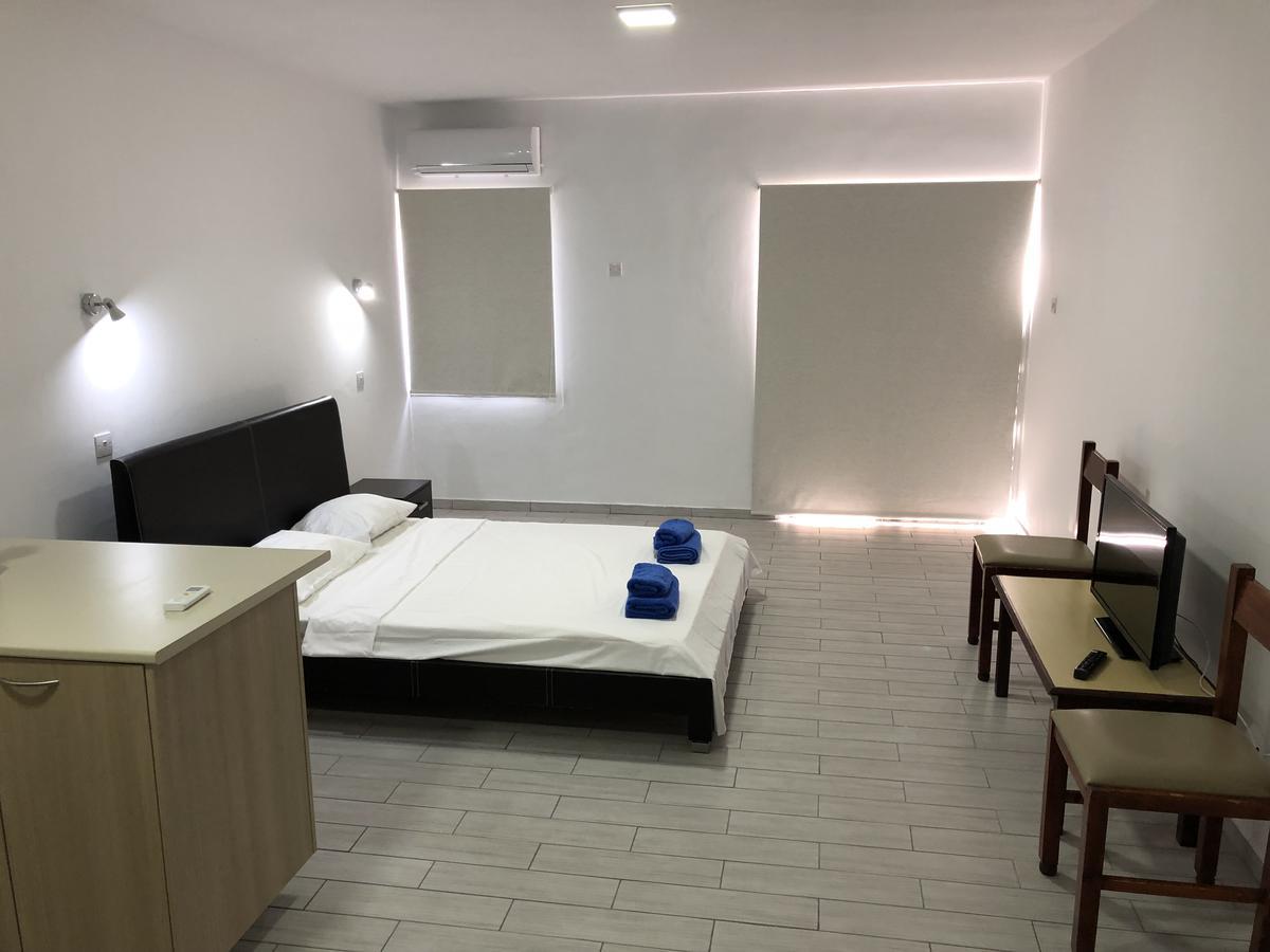 Kasapis Apts Larnaca Exterior foto