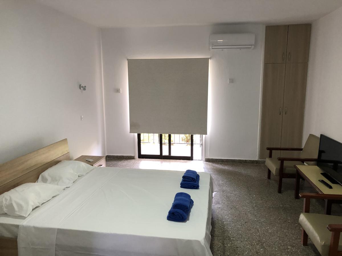 Kasapis Apts Larnaca Exterior foto