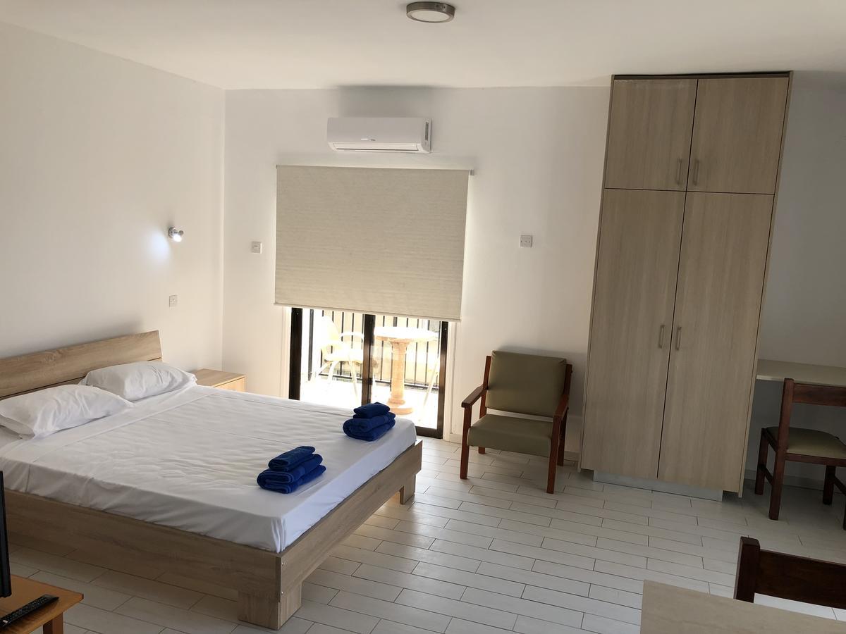 Kasapis Apts Larnaca Exterior foto
